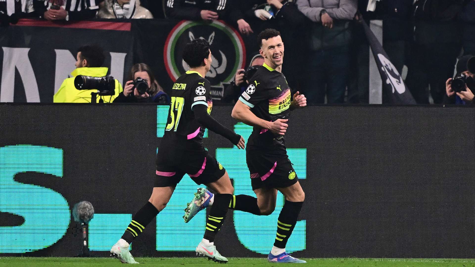 英超战报：最新一轮联赛赛果揭晓